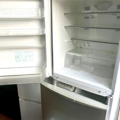 そが様18日(運搬費込)(即日、深夜ok)両開き！！　SHARP 345L 2011年製の画像