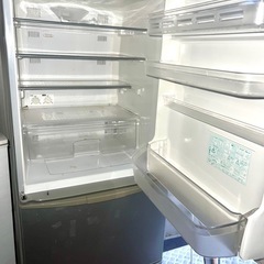 そが様18日(運搬費込)(即日、深夜ok)両開き！！　SHARP 345L 2011年製の画像