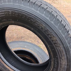 145R13LTタイヤの画像