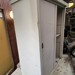 物置。高さ175cm横135cm奥行き70cm実寸別途配達可能の画像