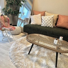 ガラステーブル ラタン風の画像