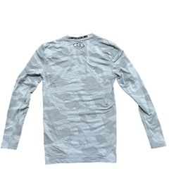 UNDER ARMOUR 長袖コンプレッションシャツ 迷彩 ライトグレー S相当の画像