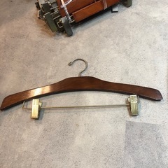 木製ハンガーの画像