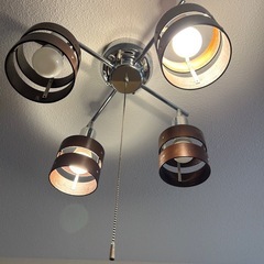 「無料」LEDシーリングライト　LED電球4灯付の画像