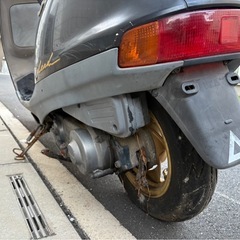ホンダ リード50？80？右の車両のみ 不動の画像