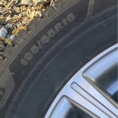 スタッドレスタイヤ　ブリザック VRX3 195/65R16 ホイール4本セット 2023年製 ワンシーズン使用の画像