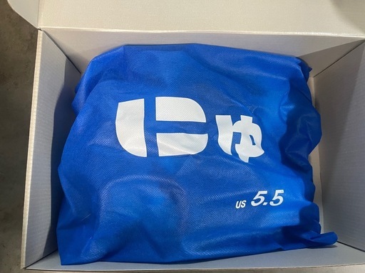 新品未使用　にゅ　BLOW  『WHITE×BROWN』　スニーカー　23.5cm