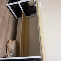 【急ぎ】長めのテーブルを引き取ってくださる方を募集していますの画像