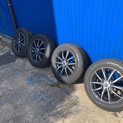 スタッドレスpcd100 4穴 YOKOHAMA
 iceGUARD7 新品に近い　 アクア　ノート　デミオ　フイット等　コンパクトカーに如何ですか？ の画像