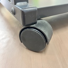 パソコンデスクの画像