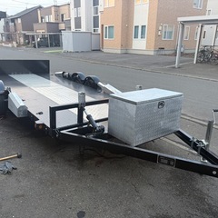 【中古車】車載 搬送 トレーラー 2軸 フルフラット ドリフト、サーキットなどに レッカー 積載車 ※牽引免許必要の画像