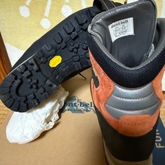 モンベルアルパインブーツ3000登山靴冬履厳冬期の画像