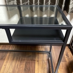 IKEA  ガラステーブルの画像