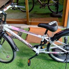 加古川　ソトのマ　子供用自転車　アサヒ　6段変速　白色　24インチ　中古　整備済みの画像