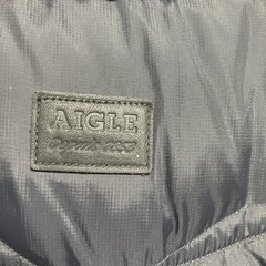 AIGLEダウンベスト、メンズの画像