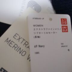 新品未使用タグ付き ユニクロタートルネックセーターの画像