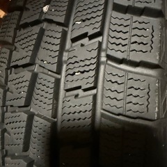 スタッドレスタイヤの画像