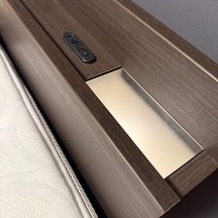 【引き取り限定】シモンズ セミダブルベッドセット（マットレス＋フレーム）の画像