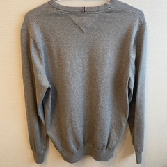 TOMMY HILFIGER ネックトレーナーの画像