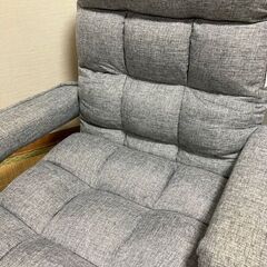 肘掛ありの座椅子の画像