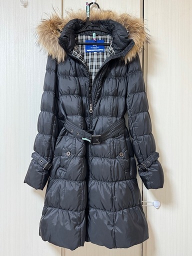 希少!美品！!バーバリー ブルーレーベル　ダウンコート40 ブラック