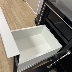 【終了】テレビ台（スイートデコレーション／ブラック鏡面／無料・引き取り限定）の画像