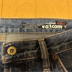 Volcom メンズ ジーンズ の画像
