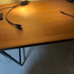 (取りに来ていただける方限定)机 の画像