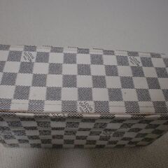 ルイ・ヴィトンのティシュー箱 ボロボロですの画像