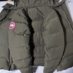カナダグースダウンジャケットの画像