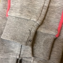 adidas 丈の長いとれートレーナーの画像