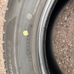 21：スタッドレス(195/65R16)ブリヂストンタイヤ　ブリザックVRX2の画像
