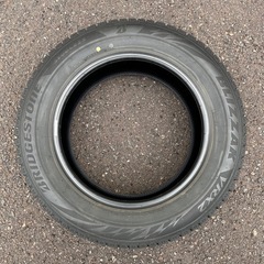 21：スタッドレス(195/65R16)ブリヂストンタイヤ　ブリザックVRX2の画像