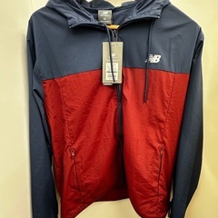 新品・未使用品（タグ付き）New Balance フード付きナイロンジャケットの画像