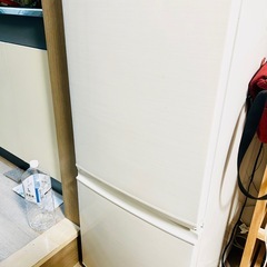 白137L冷蔵庫の画像