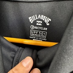 新品・未使用品（タグ付き） BILLABONG ラッシュガード UPF 50+の画像