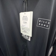 新品・未使用品（タグ付き） BILLA BONG ブラック ラッシュガード Lの画像