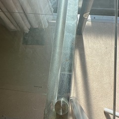 ガラステーブルの画像