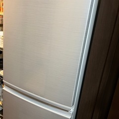 SHARP 冷蔵庫の画像