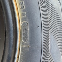 15インチのRW06スタッドレスタイヤの画像