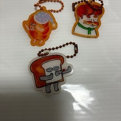 パン泥棒のアクリルキーホルダー3個の画像