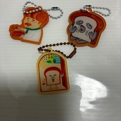 パン泥棒のアクリルキーホルダー3個の画像