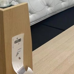 【最大割引】コンセント付き引出し付きセミダブルベッドフレームの画像