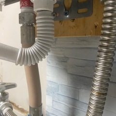 ガス瞬間湯沸器の画像