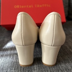 新品！　Oriental Traffic アイボリー ローファーの画像