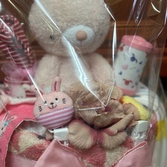 かわいいオムツケーキ・パンパースＳサイズ18枚入 Adelの画像