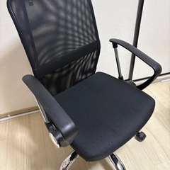 【小物収納つき付き】無印良品　パイン材　引き出し付きデスク　小物収納・モニター台・椅子せっとセットの画像