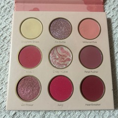 アイシャドウ　の画像