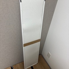 ミラー　
全身鏡の画像