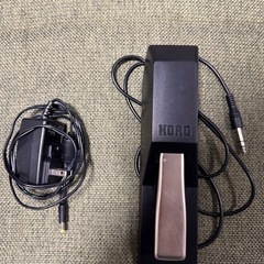 61鍵のシンセサイザー、サンプラー、エフェクト機能を搭載したKORG KROSS。の画像
